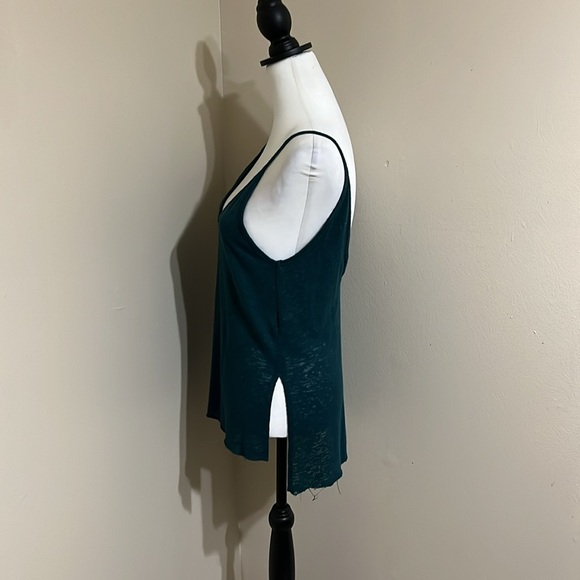 ⭐️Project Social T, Women’s Fray Bottom Tee Teal Size XS⭐️ - Picture 6 of 6